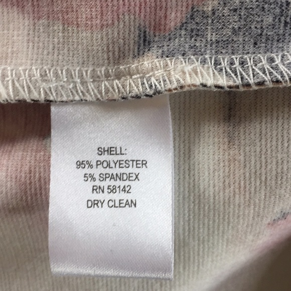 London Times Muted Watercolor Floral Midi Dress - Picture 5 of 5